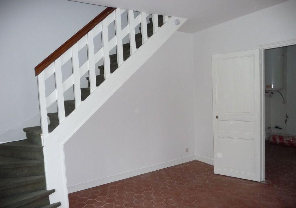 
                                                Location
                                                 T2 duplex de caractère 37 m² — Nemours