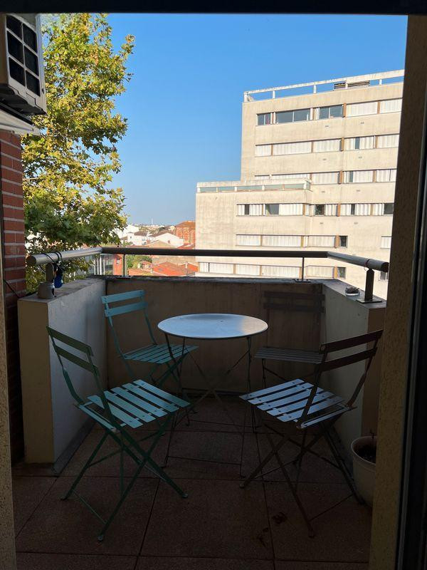 
                                                Location
                                                 T2 Duplex meublé - Patte d'Oie