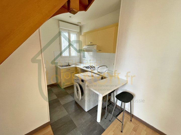 
                                                Location
                                                 T2 en duplex au centre ville de ST QUENTIN