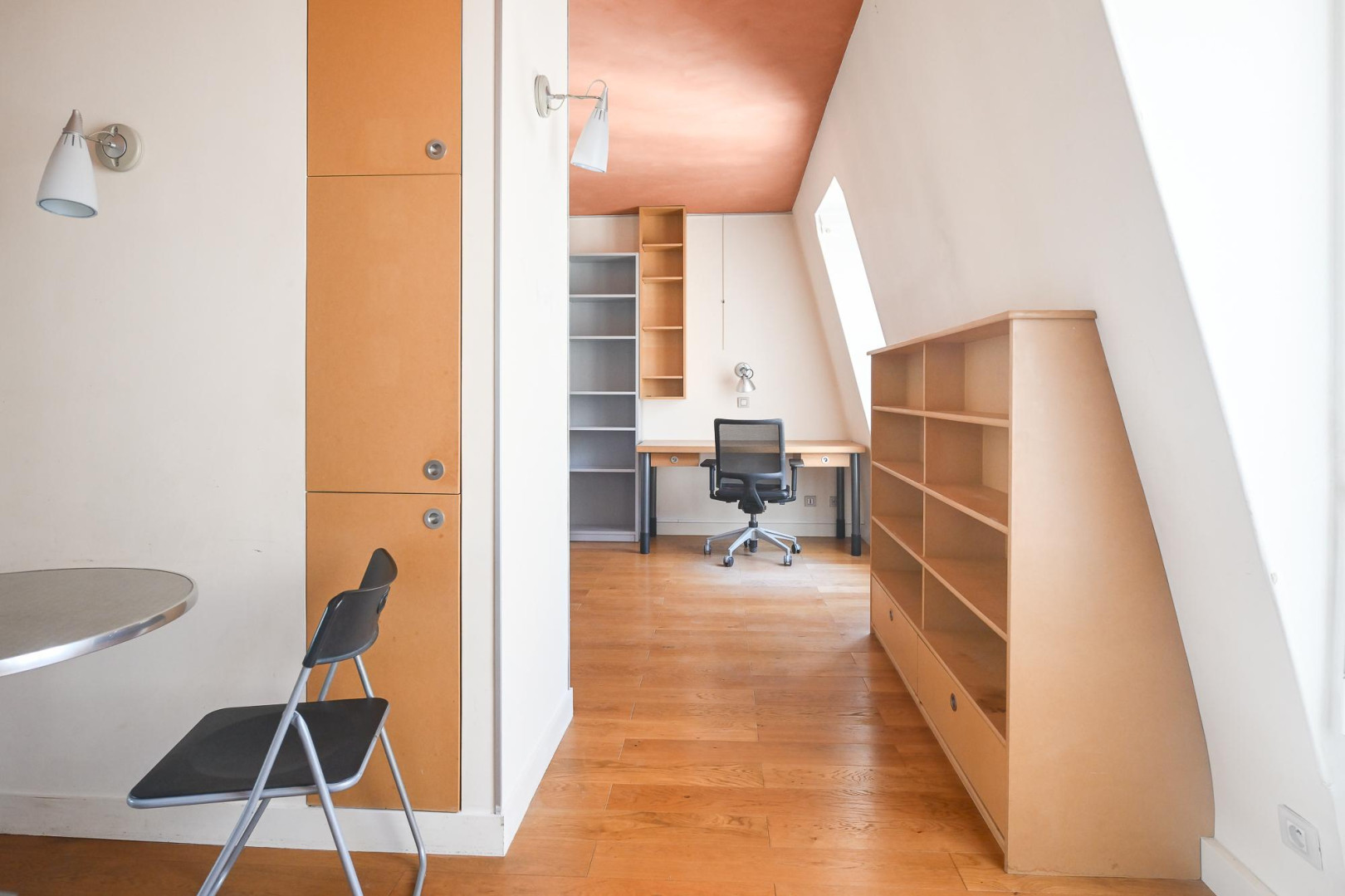 
                                                Vente
                                                 T2 entre Val de Grace et jardin Luxembourg