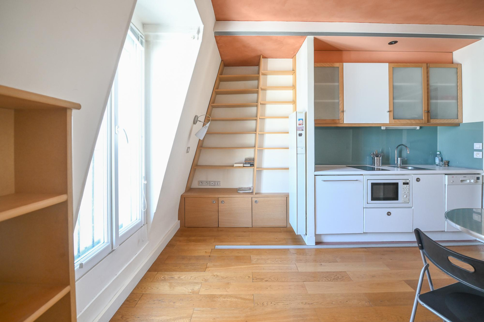 
                                                Vente
                                                 T2 entre Val de Grace et jardin Luxembourg