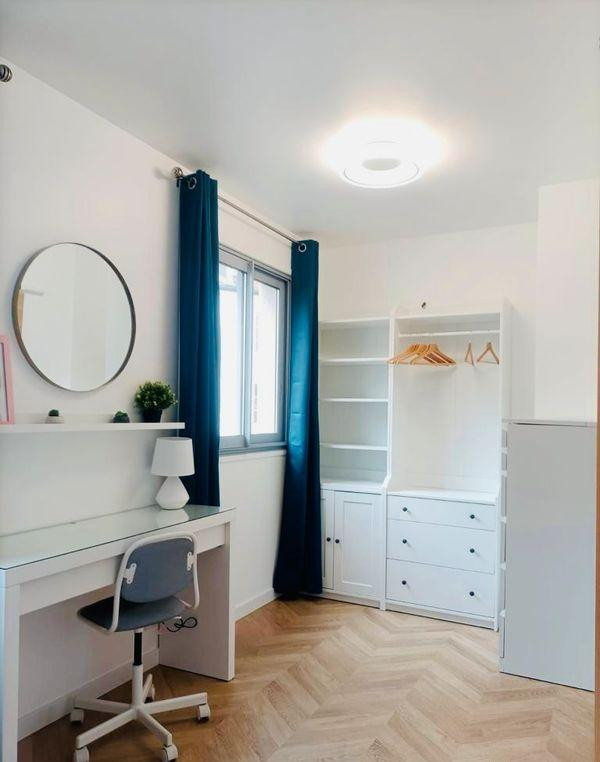
                                                Location
                                                 T2 esprit loft Paris 14ème