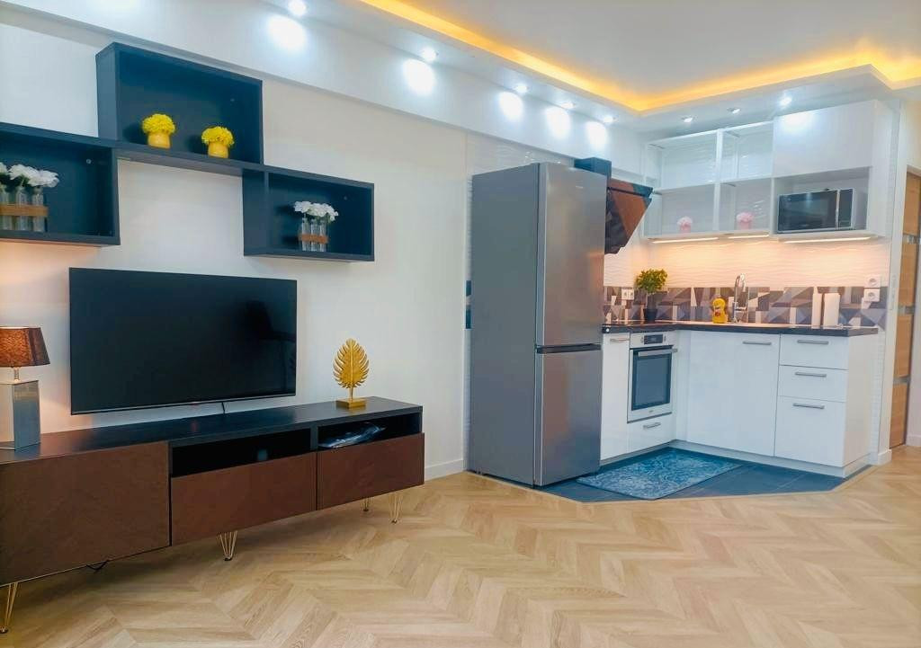 
                                                Location
                                                 T2 esprit loft Paris 14ème