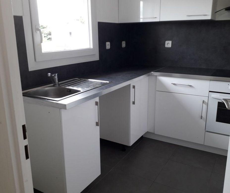 
                                                Location
                                                 T2 +garage à louer quartier hippodrome