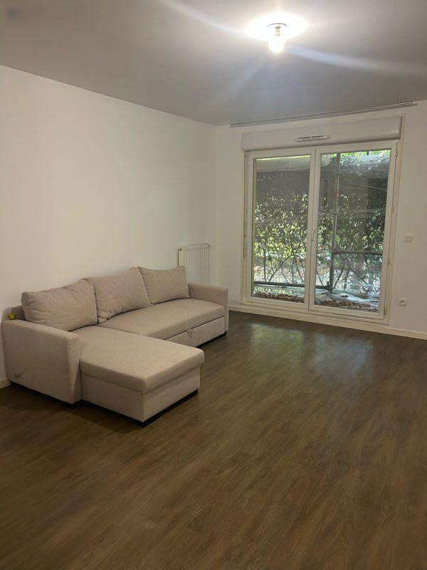 
                                                Location
                                                 T2 gennevilliers