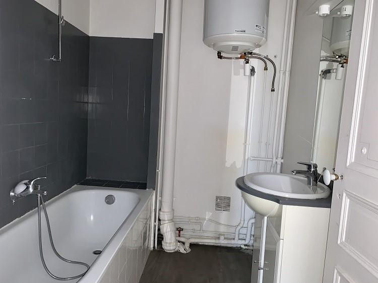 
                                                Location
                                                 T2 haussmannien 50 m²