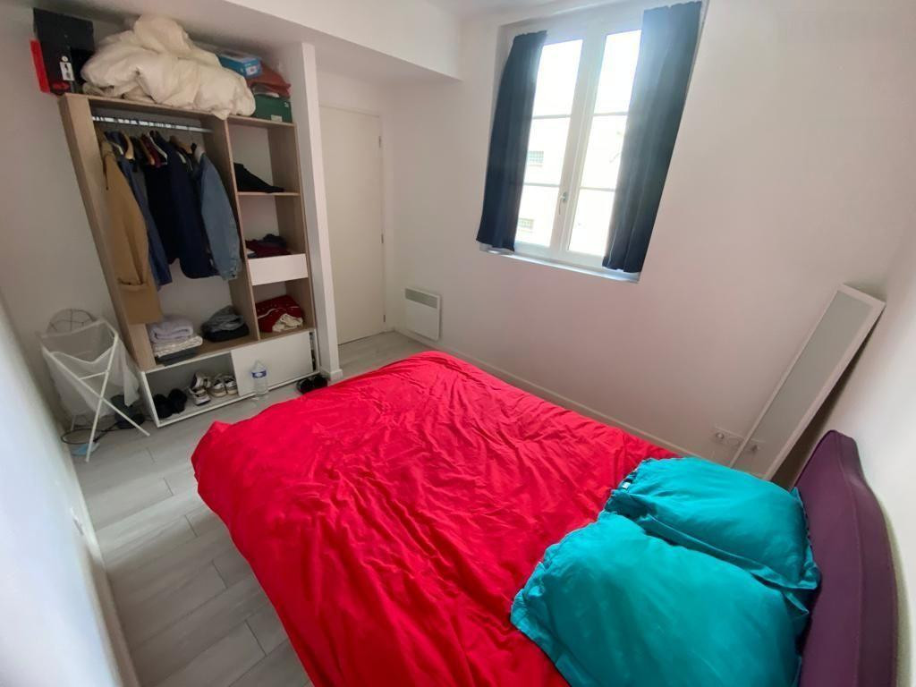 
                                                Location
                                                 T2 Hyper centre 42m² entièrement rénové expo Sud