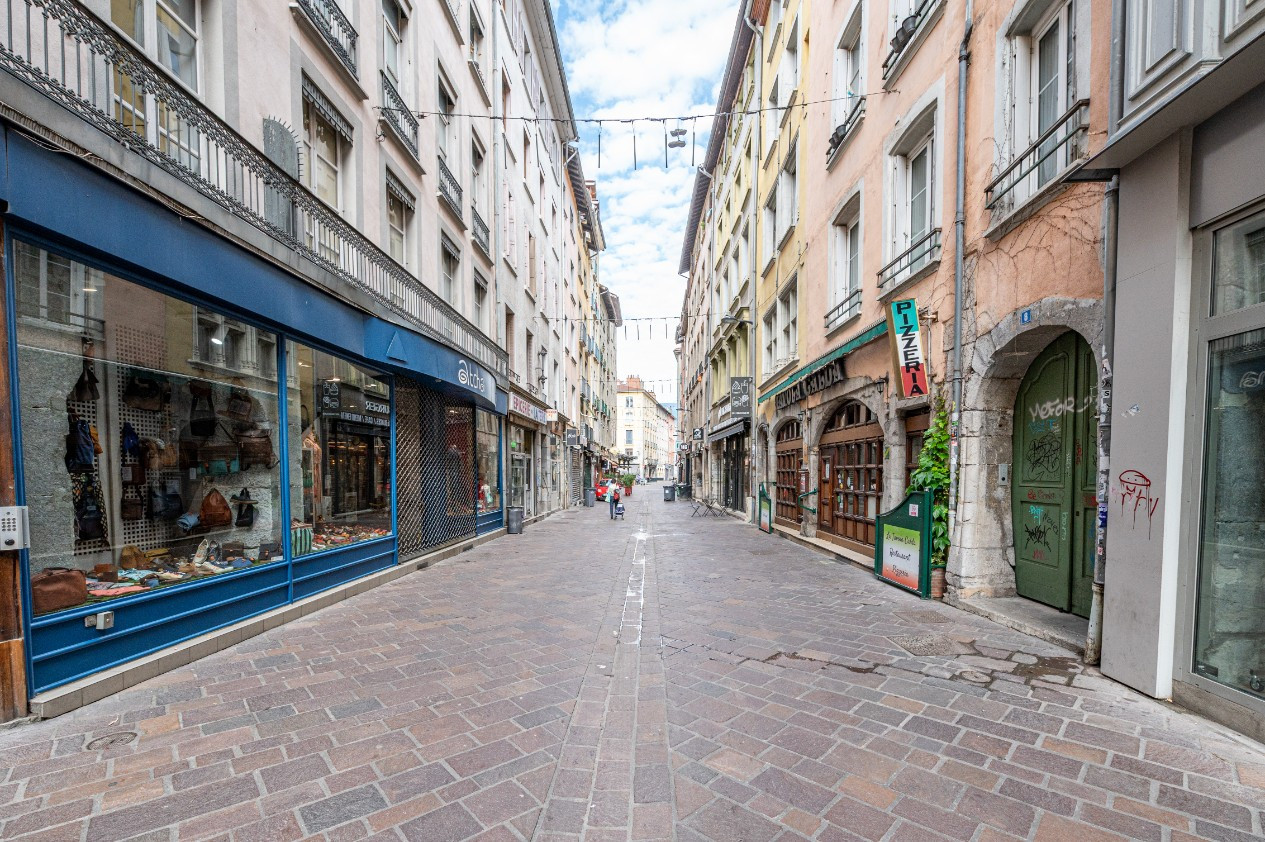 
                                                Vente
                                                 T2 – Hyper centre – Idéal Investisseur clé en main