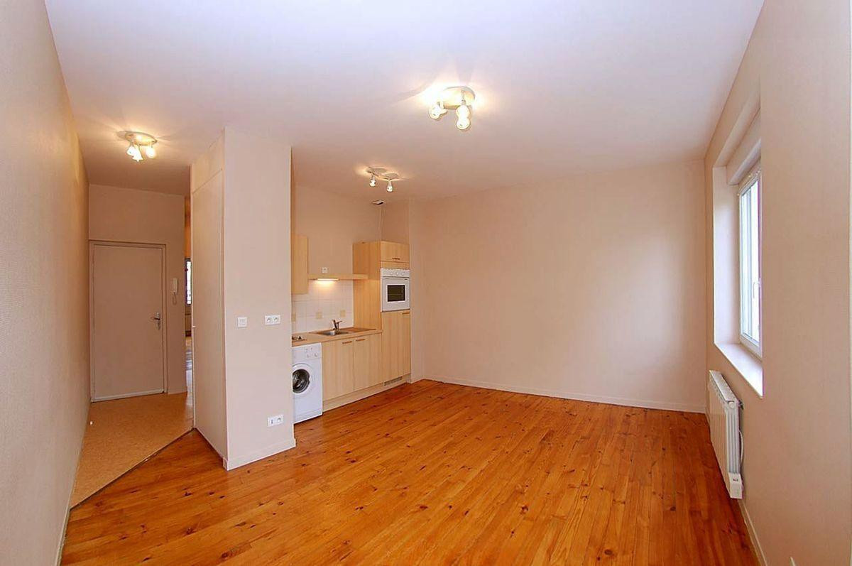 
                                                Location
                                                 T2 Jaude