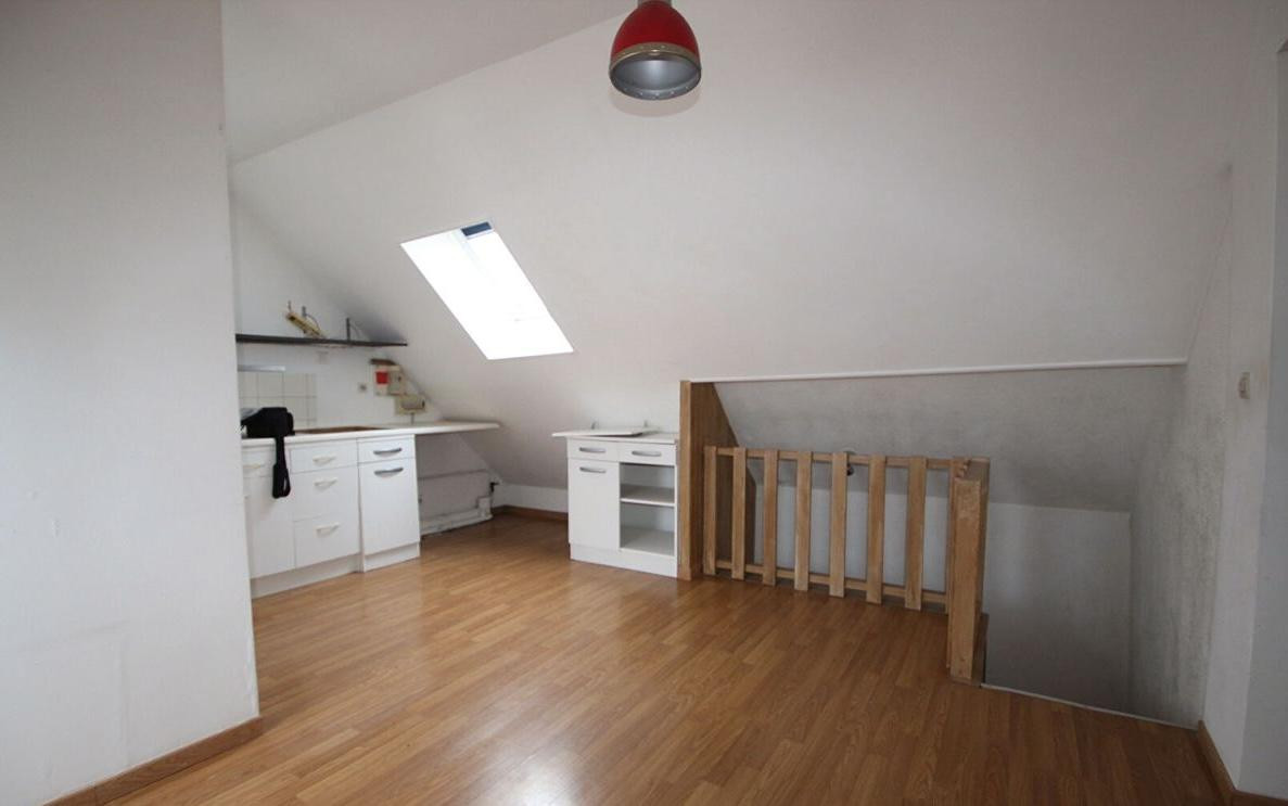 
                                                Location
                                                 T2 Le Plessis-Belleville