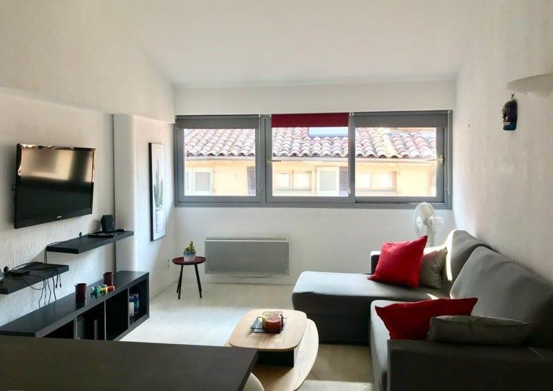 
                                                Location
                                                 T2 loft meublé tout équipé Hypercentre