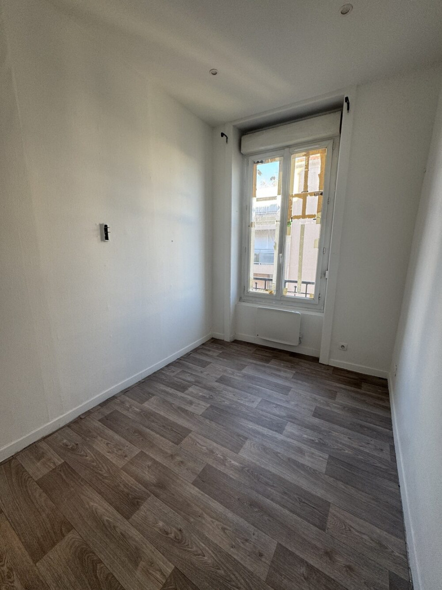 
                                                Location
                                                 T2 - lot 304 - rue Gazometre 69003 Lyon