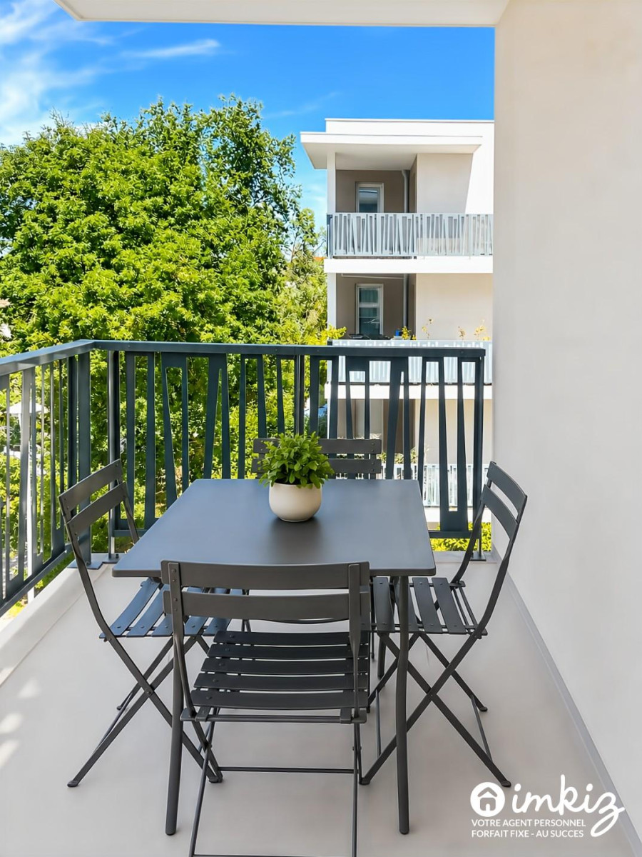 
                                                Vente
                                                 T2 lumineux avec balcon et garage
