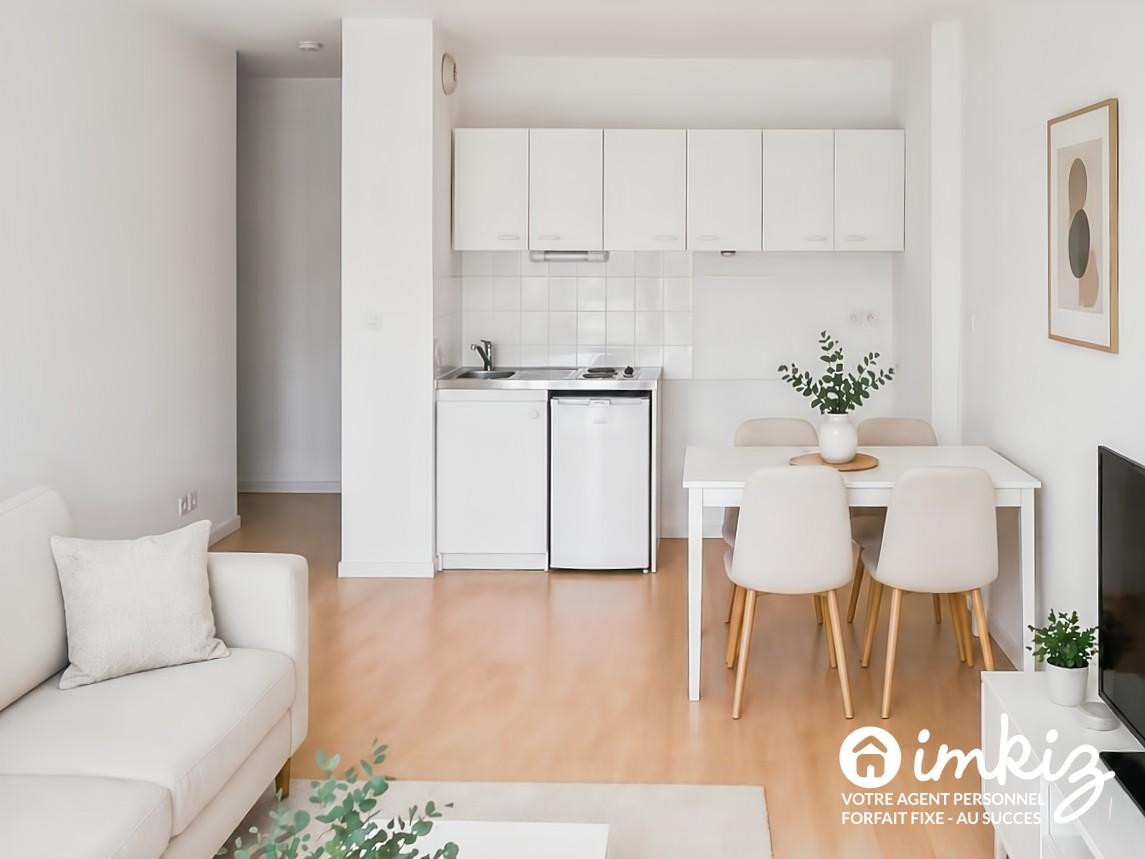
                                                Vente
                                                 T2 lumineux avec balcon, parking et ascenseur
