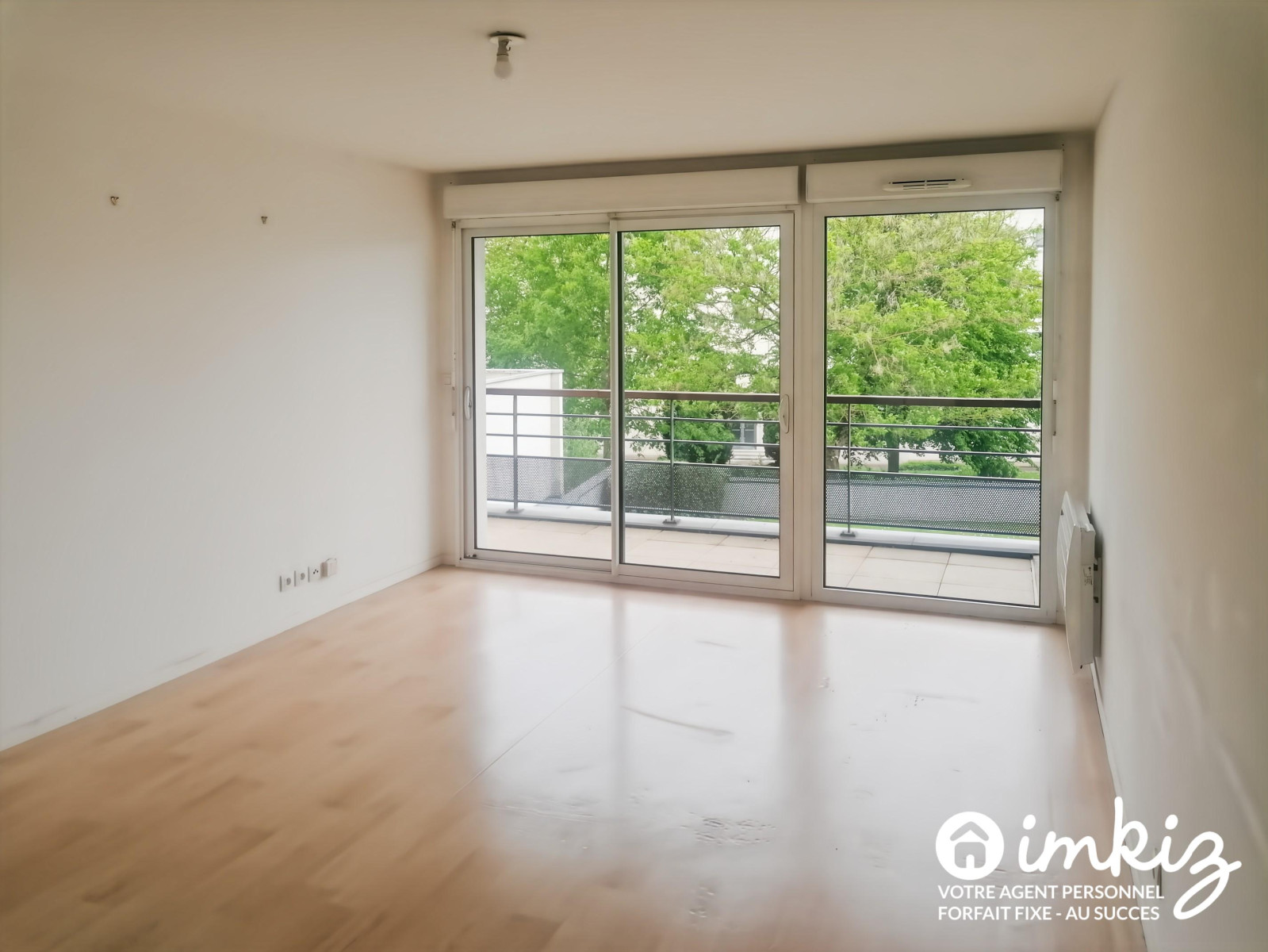 
                                                Vente
                                                 T2 lumineux avec balcon, parking et ascenseur