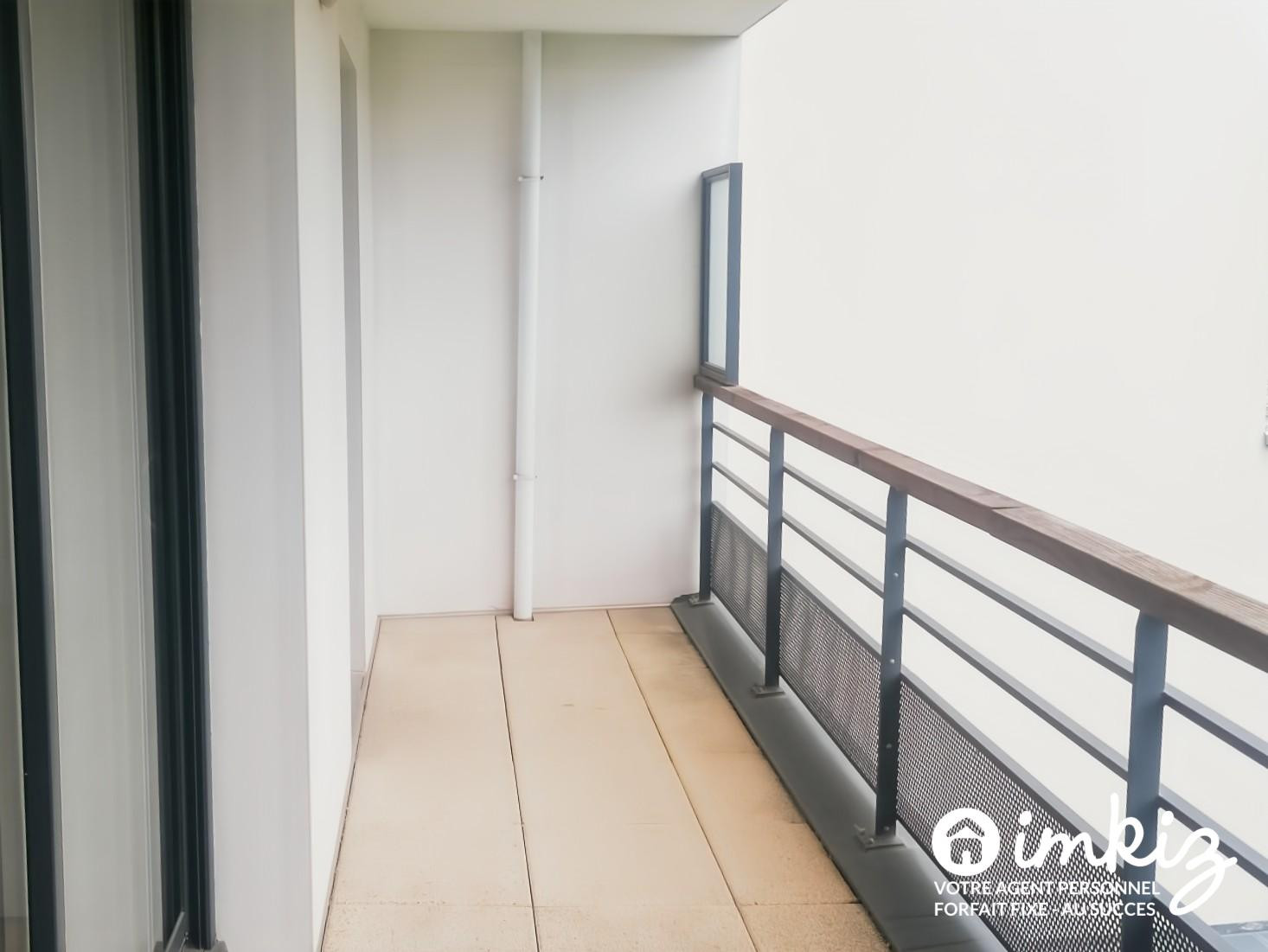 
                                                Vente
                                                 T2 lumineux avec balcon, parking et ascenseur
