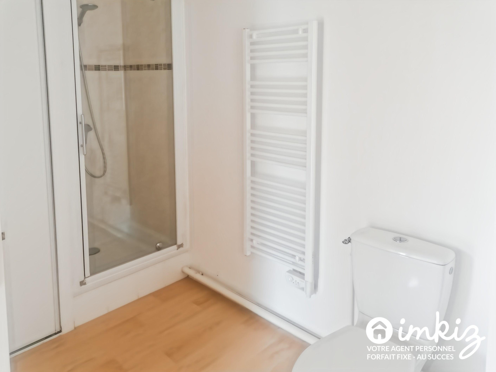 
                                                Vente
                                                 T2 lumineux avec balcon, parking et ascenseur