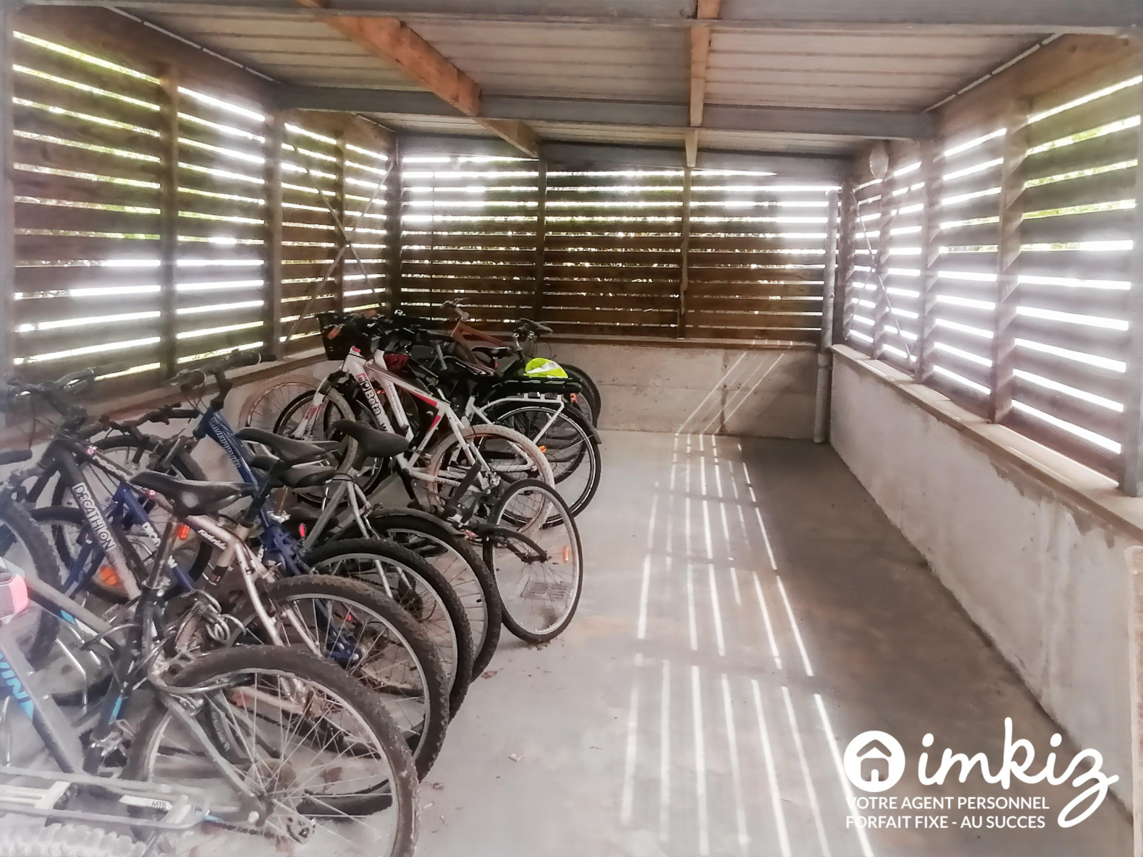 
                                                Vente
                                                 T2 lumineux avec balcon, parking et ascenseur