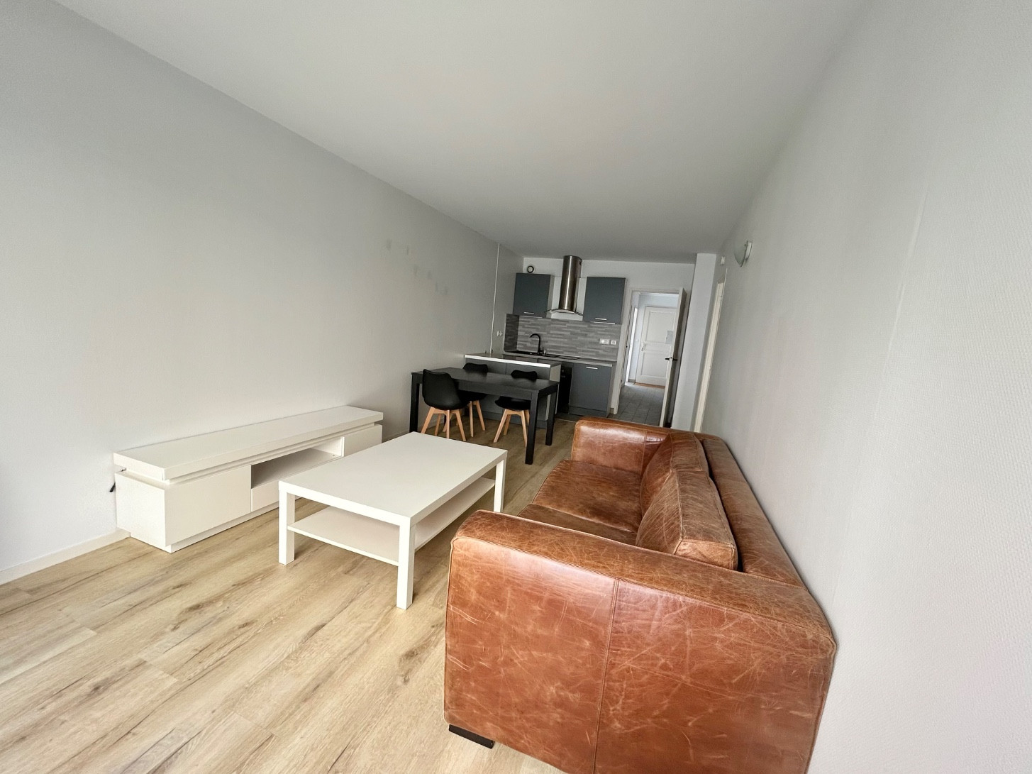
                                                Location
                                                 T2 lumineux avec terrasse privée St Leu Amiens