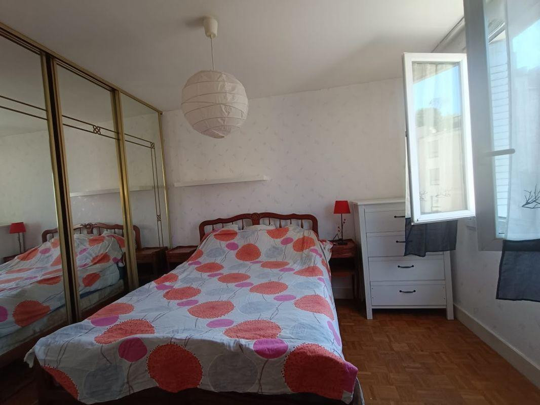 
                                                Location
                                                 T2 - LYON 3 - Sans Souci - Traversant - Balcon