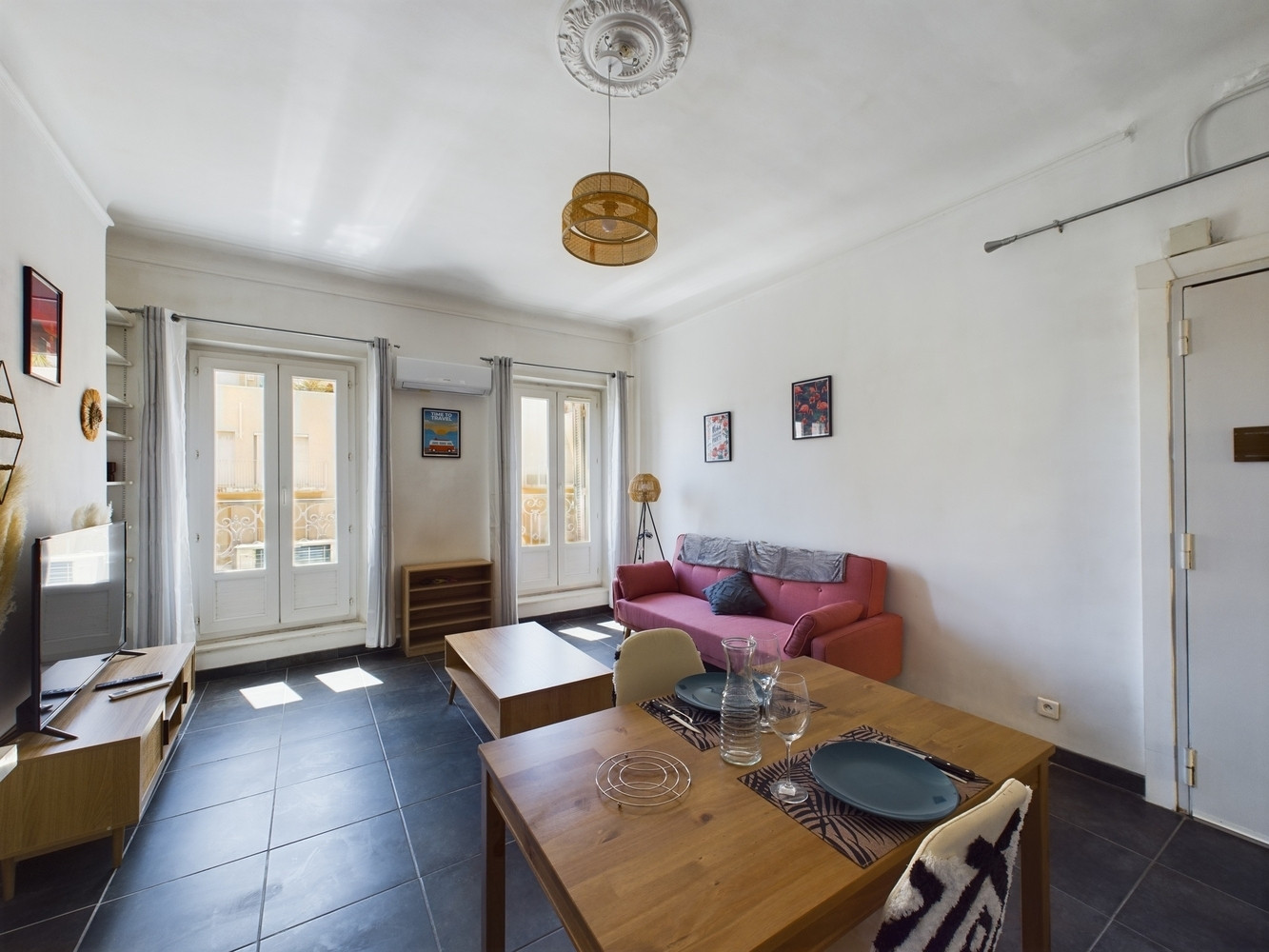 
                                                Location
                                                 T2 / Marseille 2e