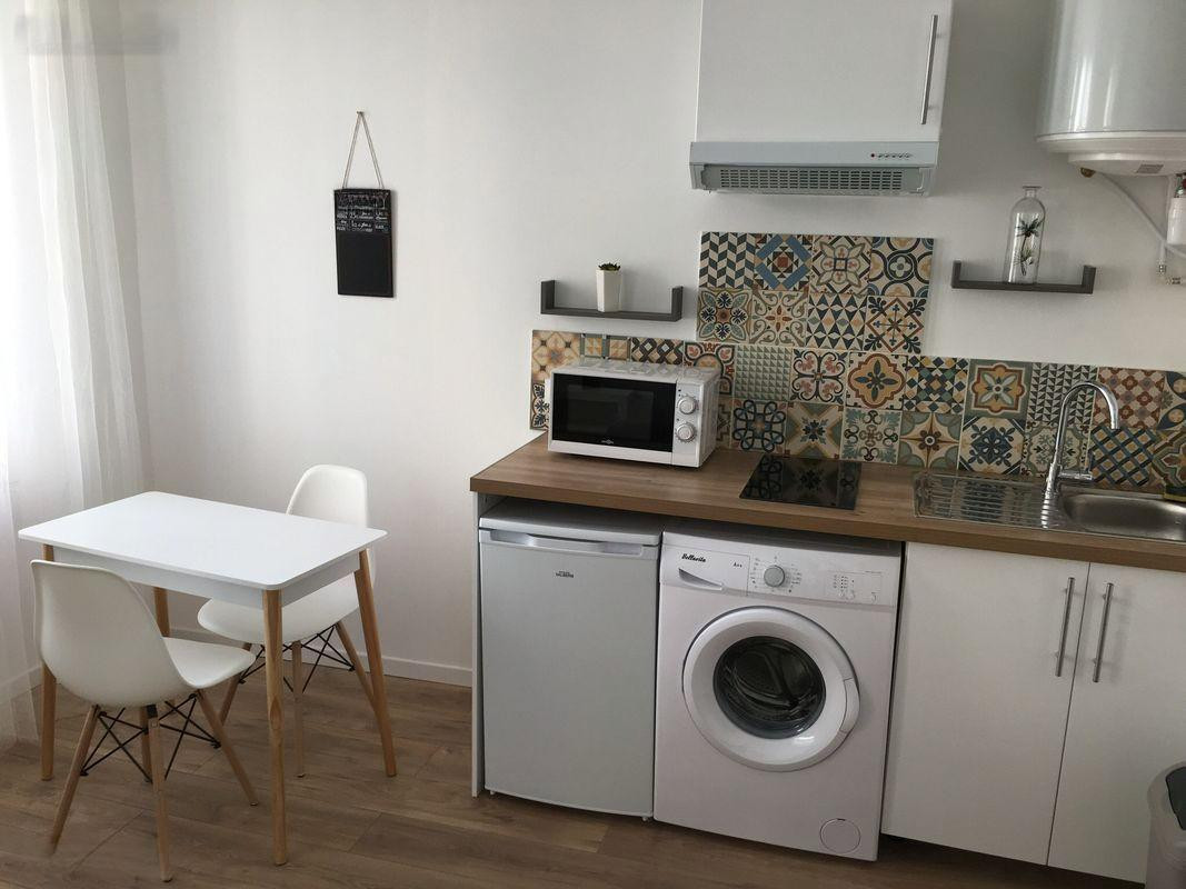 
                                                Location
                                                 T2 meublé - 13005 MRS Rue Ste Cécile