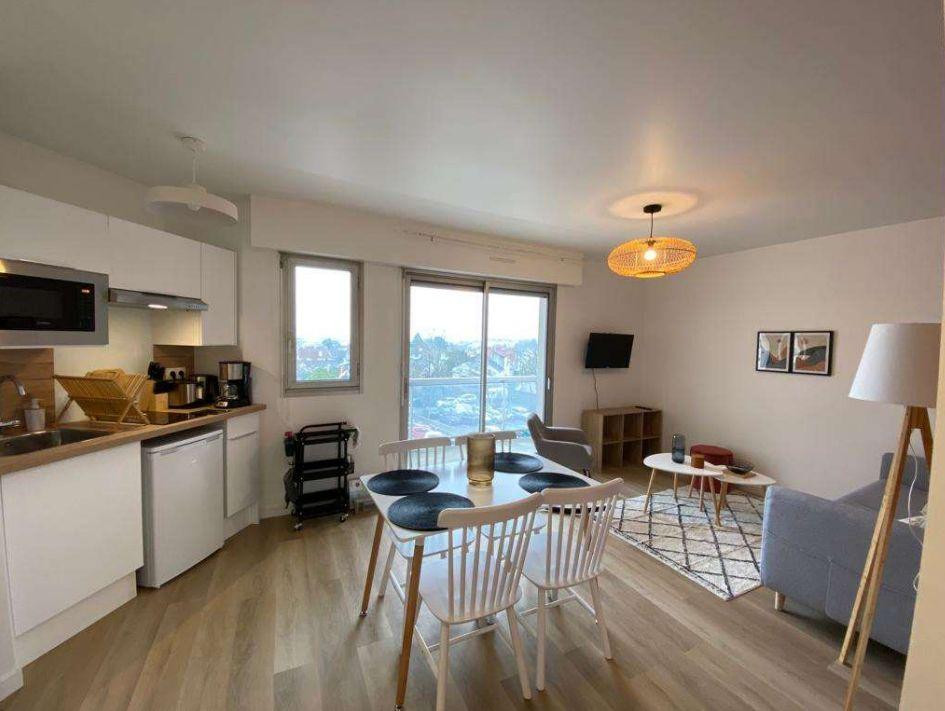 
                                                Location
                                                 T2 meublé 2 pièces 42 m² refait à neuf