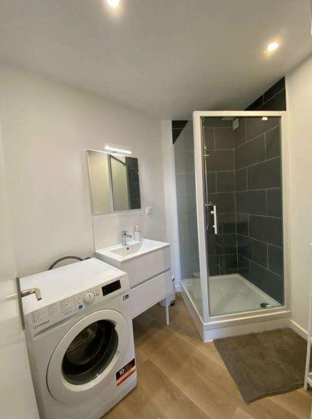 
                                                Location
                                                 T2 meublé 2 pièces 42 m² refait à neuf