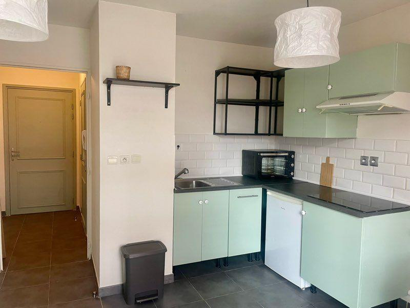
                                                Location
                                                 T2 meublé 31 m² – Marseille 2ᵉ (Joliette / Répu)
