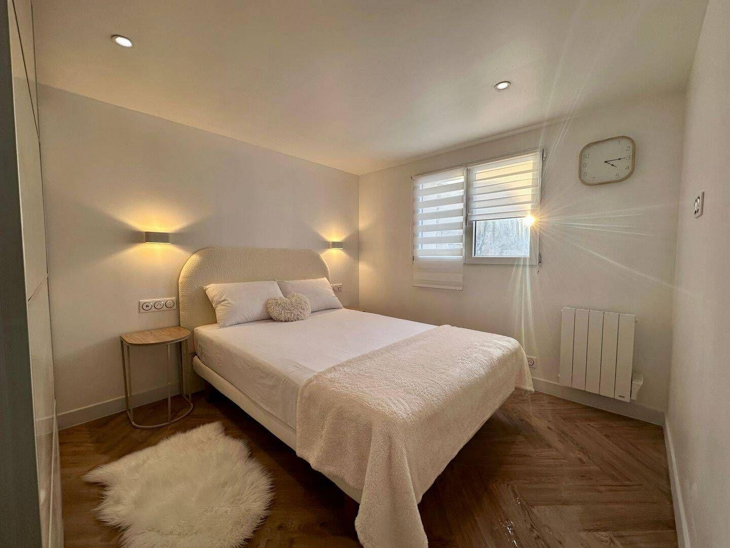 
                                                Location
                                                 T2 meublé 34m² rénové lumineux avec jardin