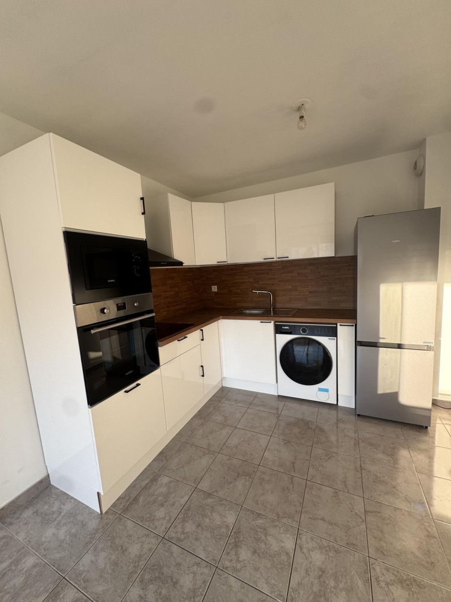 
                                                Location
                                                 T2 MEUBLÉ 37 m²  SAINT OUEN L’AUMÔNE
