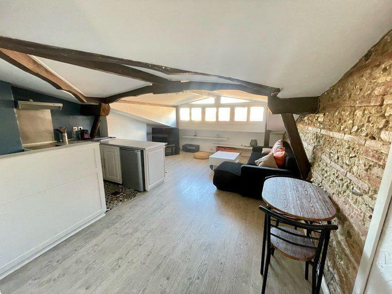 
                                                Location
                                                 T2 meublé 37m2, Jean Jaurès avec extérieur