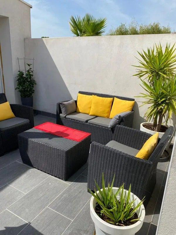 
                                                Location
                                                 T2 meublé 38m² avec belle terrasse 18m²