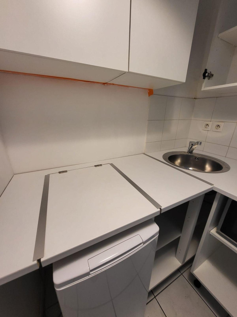 
                                                Location
                                                 T2 meuble 39m2 au 2 rue capitaine Cluzan 69007