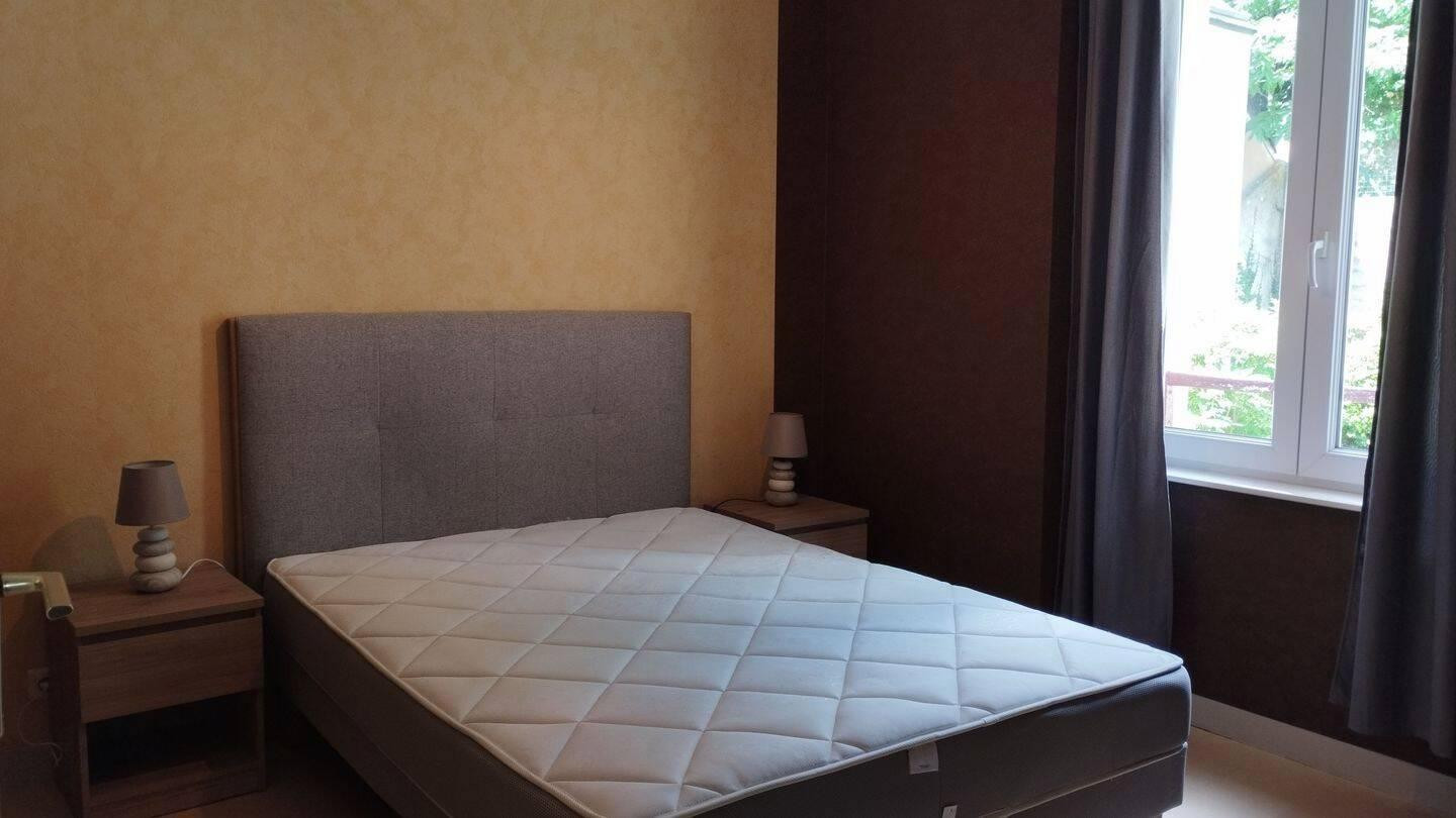 
                                                Location
                                                 T2 meublé 40 m² BAIL ETUDIANT / Place parking
