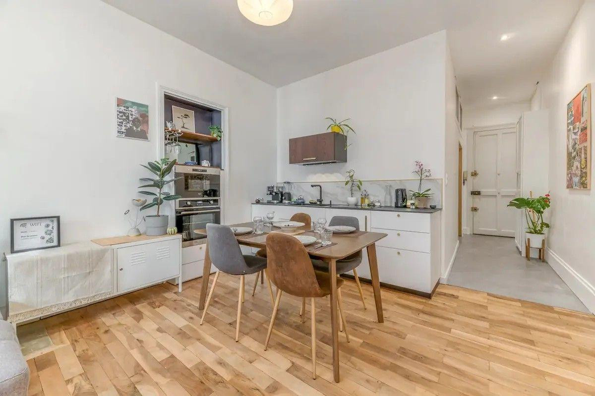 
                                                Location
                                                 T2 meublé 42m² entièrement rénové