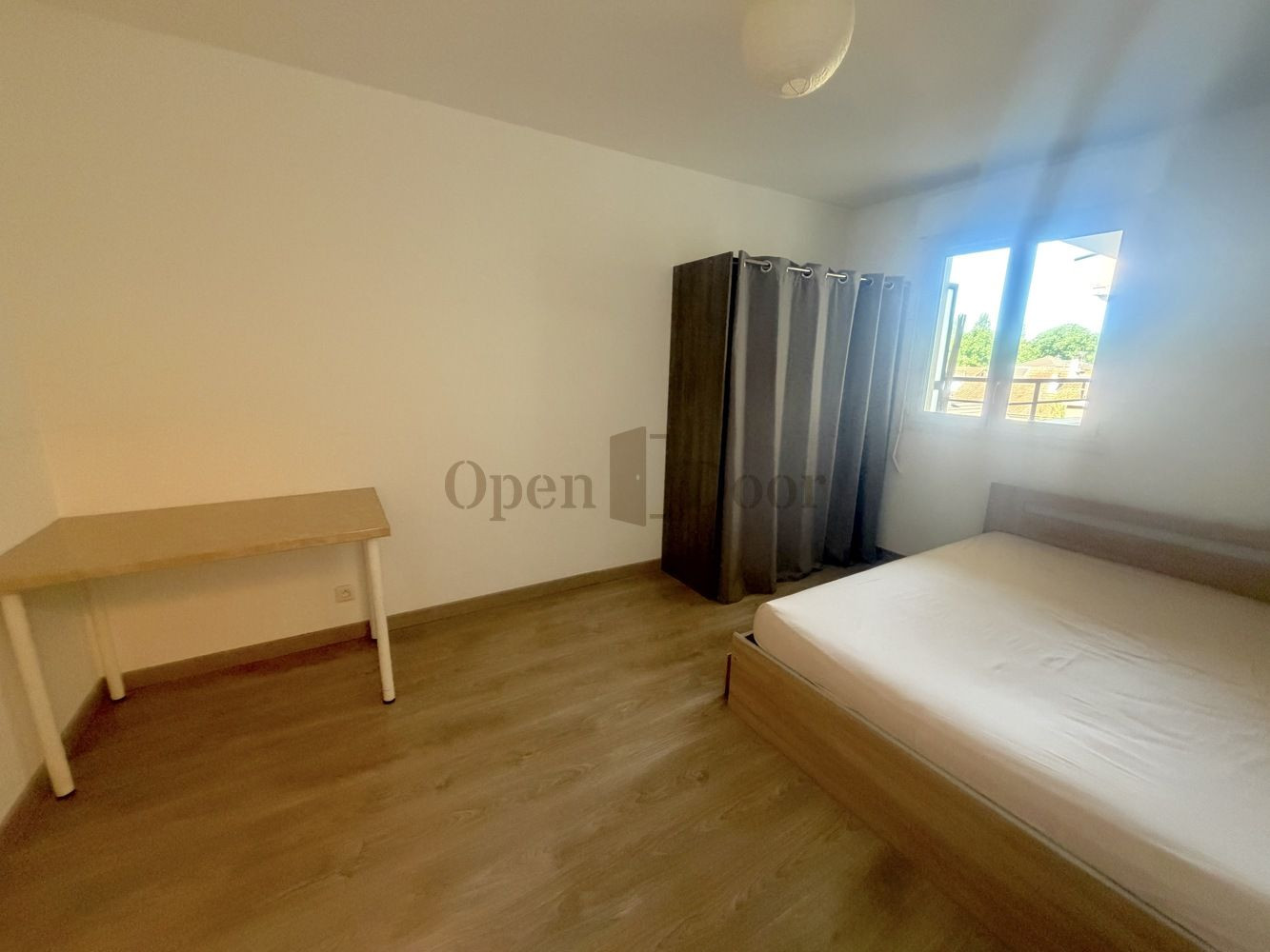 
                                                Location
                                                 T2 MEUBLÉ 45 m² · BALCON · PARKING — SEVRAN
