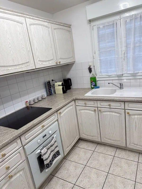 
                                                Location
                                                 T2 meublé 45m² au Faubourg de l'arche, Courbevoie