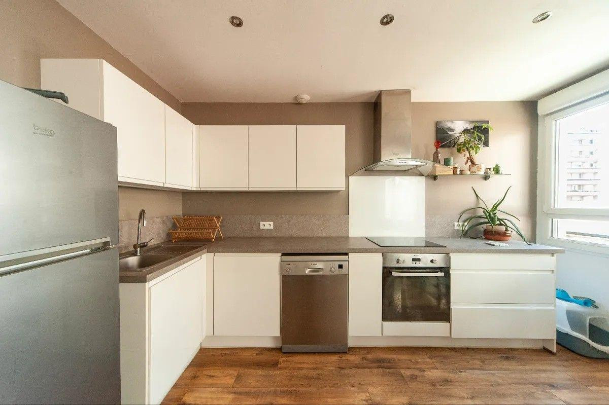 
                                                Location
                                                 T2 meublé 46m² le Rouet