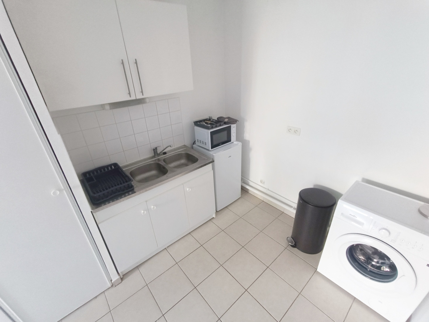 
                                                Location
                                                 T2 meublé 48m2 avec parking - Val d'Avre