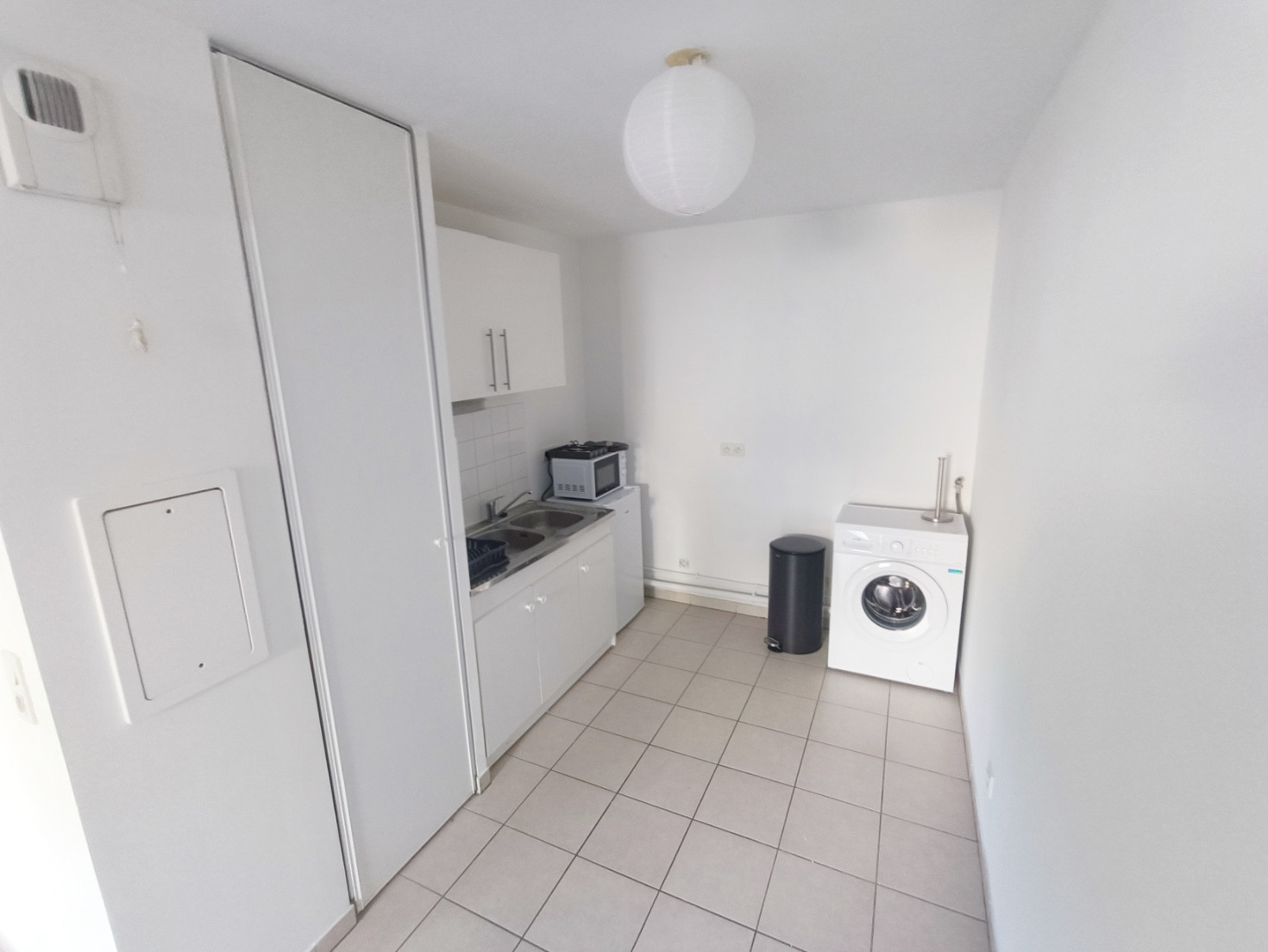 
                                                Location
                                                 T2 meublé 48m2 avec parking - Val d'Avre