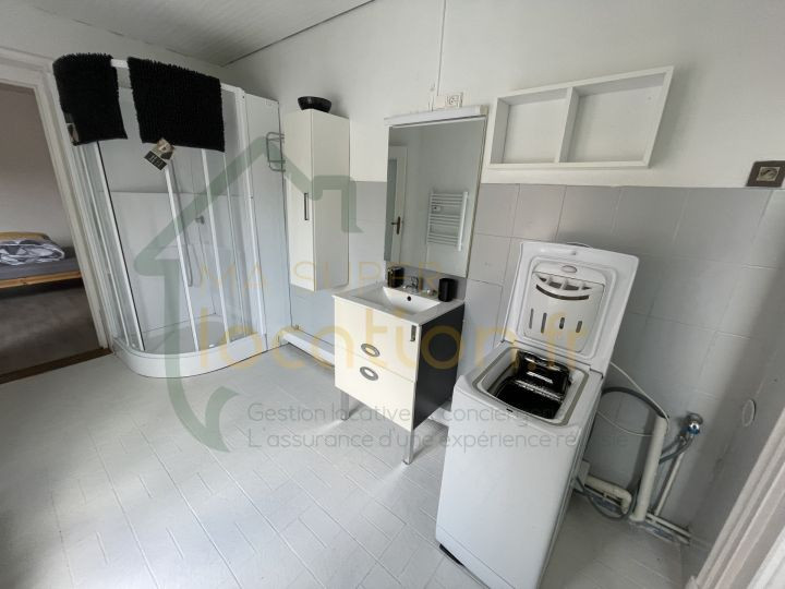 
                                                Location
                                                 T2 meublé 50 m2