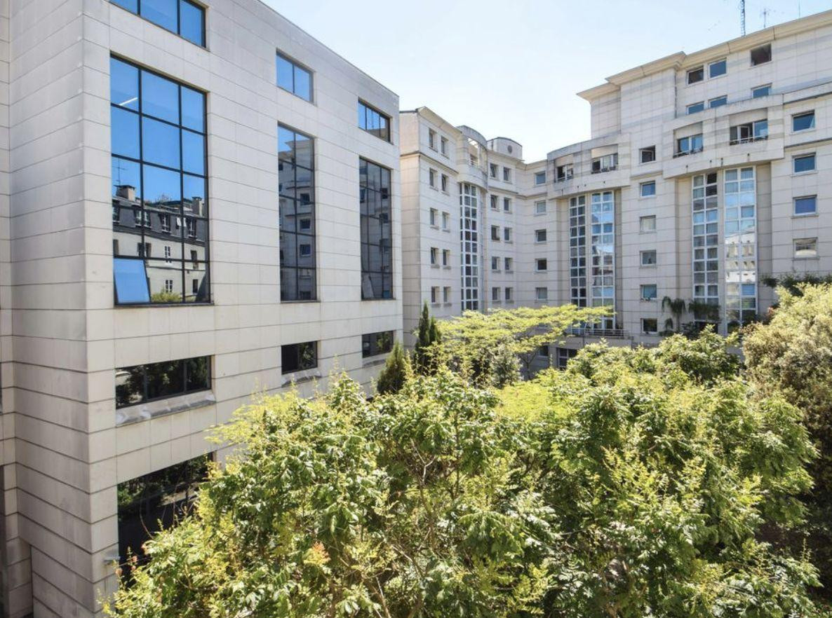 
                                                Location
                                                 T2 Meublé - 50m2 & Parking - Sèvres