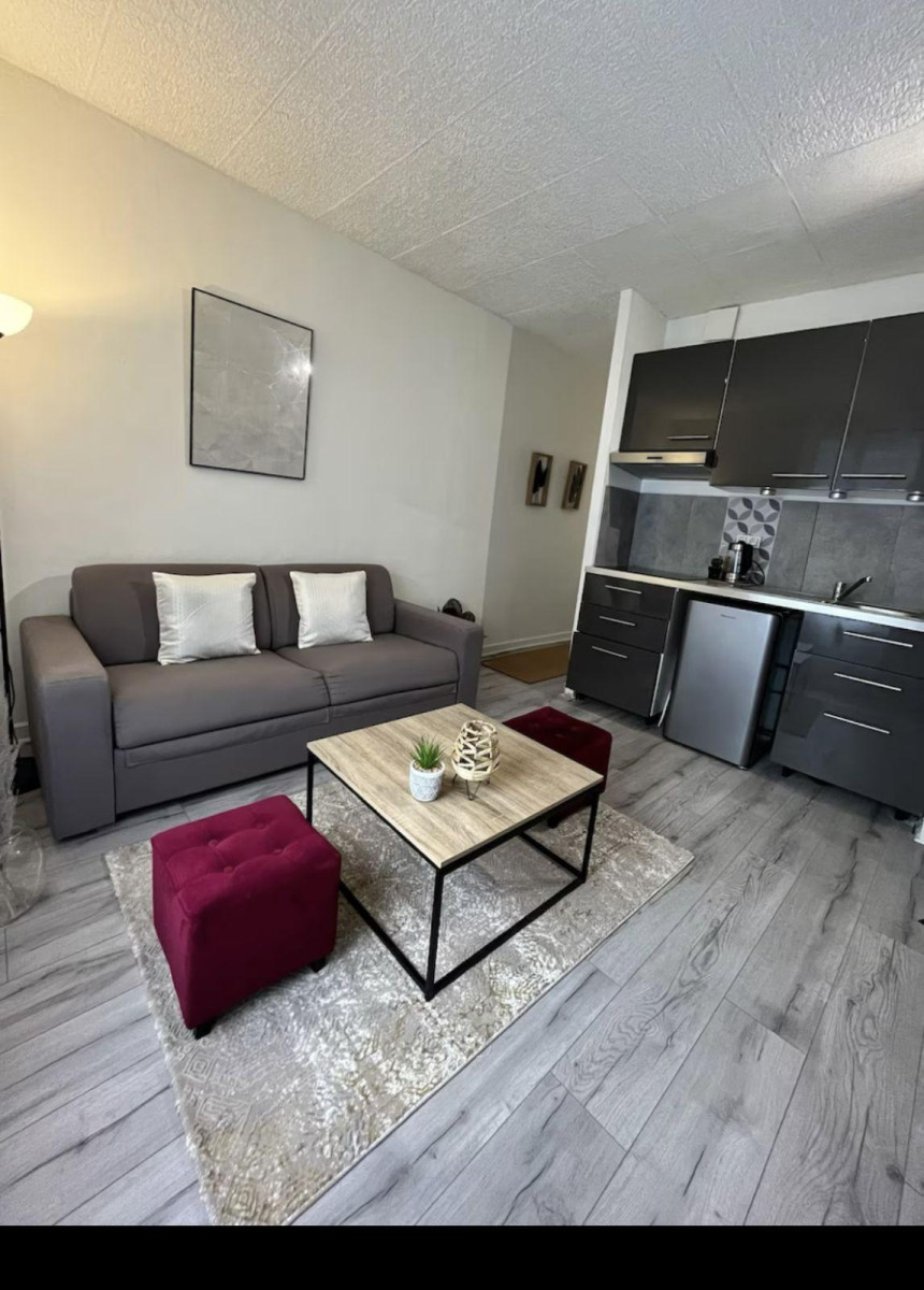 
                                                Location
                                                 T2 meublé