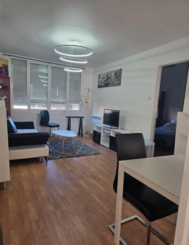 
                                                Location
                                                 T2 Meublé