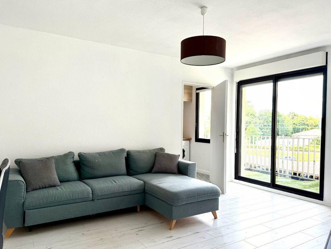 
                                                Location
                                                 T2 meublé