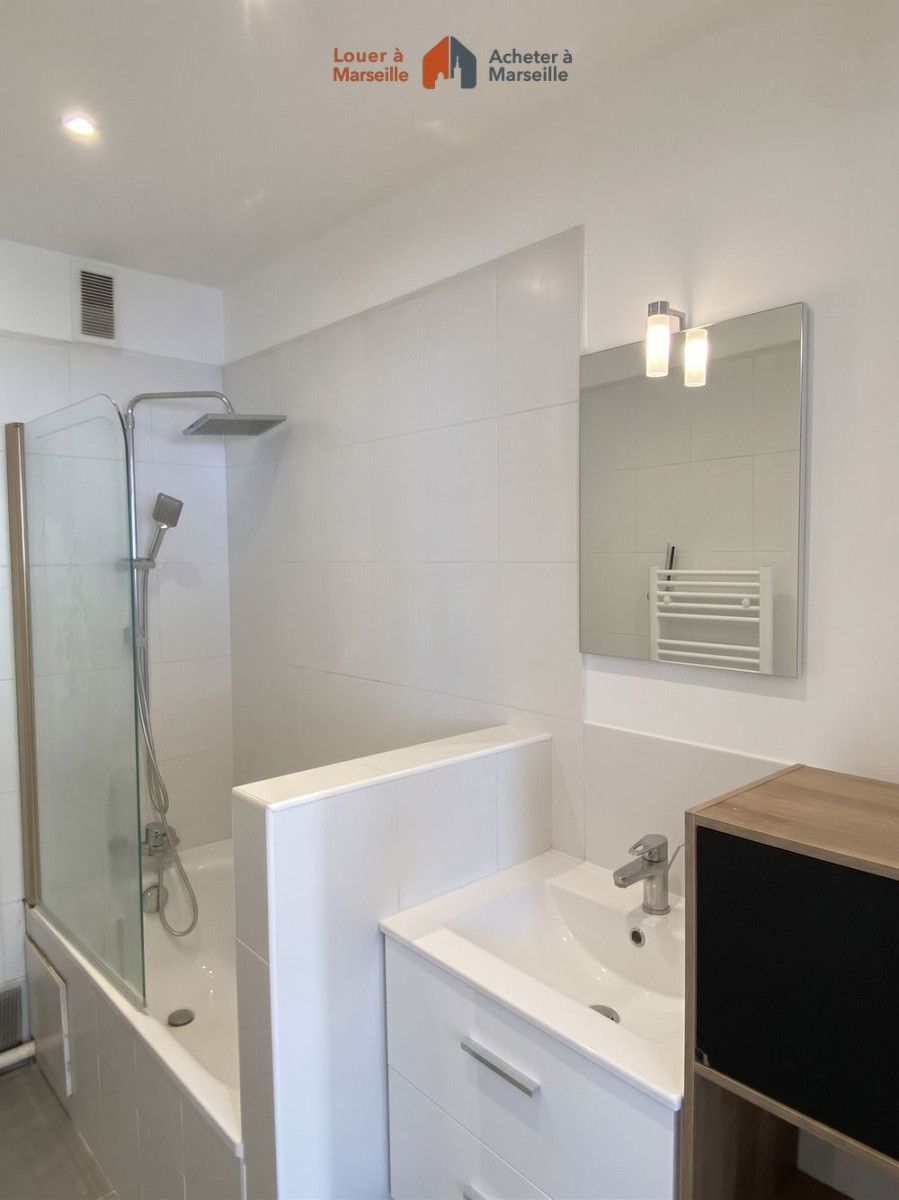 
                                                Location
                                                 T2 meublé - 7 ème arrondissement