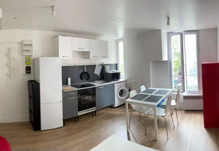 
                                                Location
                                                 T2 meublé à 300 mètres métro Mairie de Clichy (92)