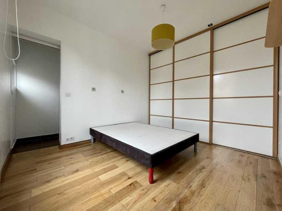 
                                                Location
                                                 T2 meublé à Colombes
