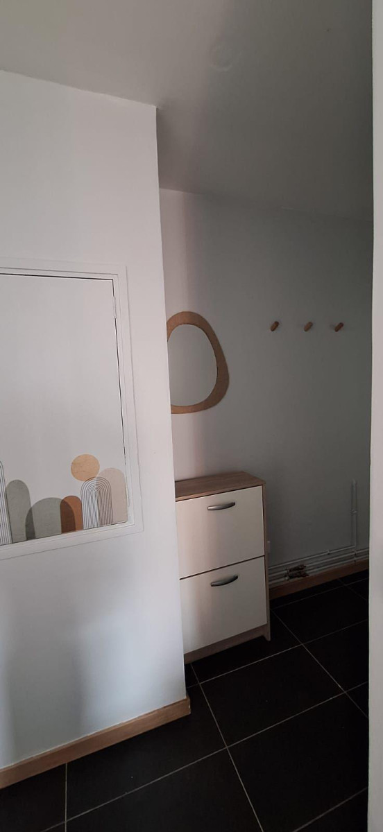 
                                                Location
                                                 T2 Meublé à Verneuil-sur-Seine Centre-Ville, gare